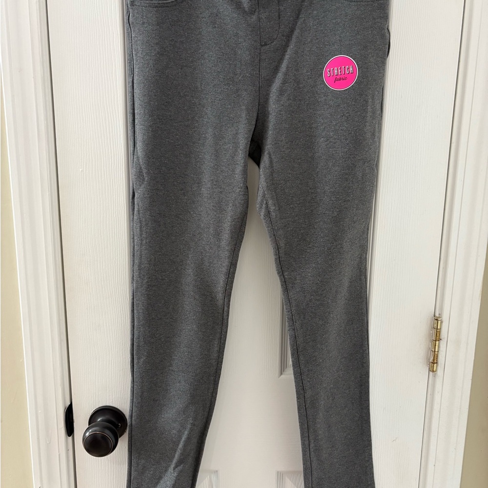 🟩3/$15 The Children's Place Gray Leggings with Pink Accent
